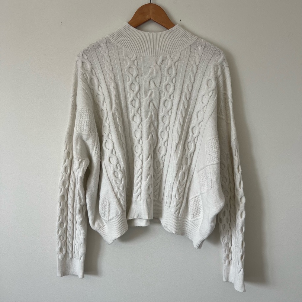 ROOLEE Women’s Cozy Neutral White Cropped Cable Knit Sweater Size XL